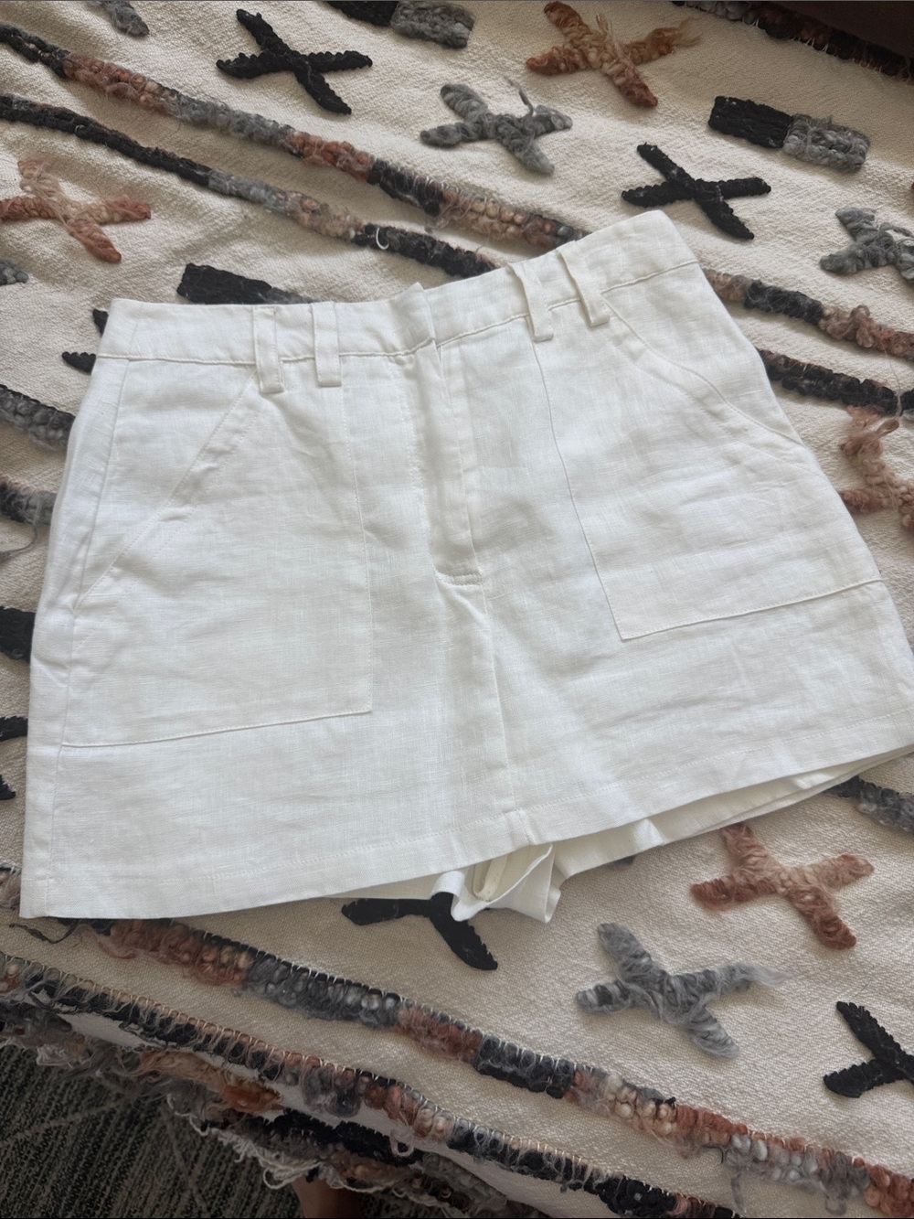 DISSH White Linen-Blend Utility Skort